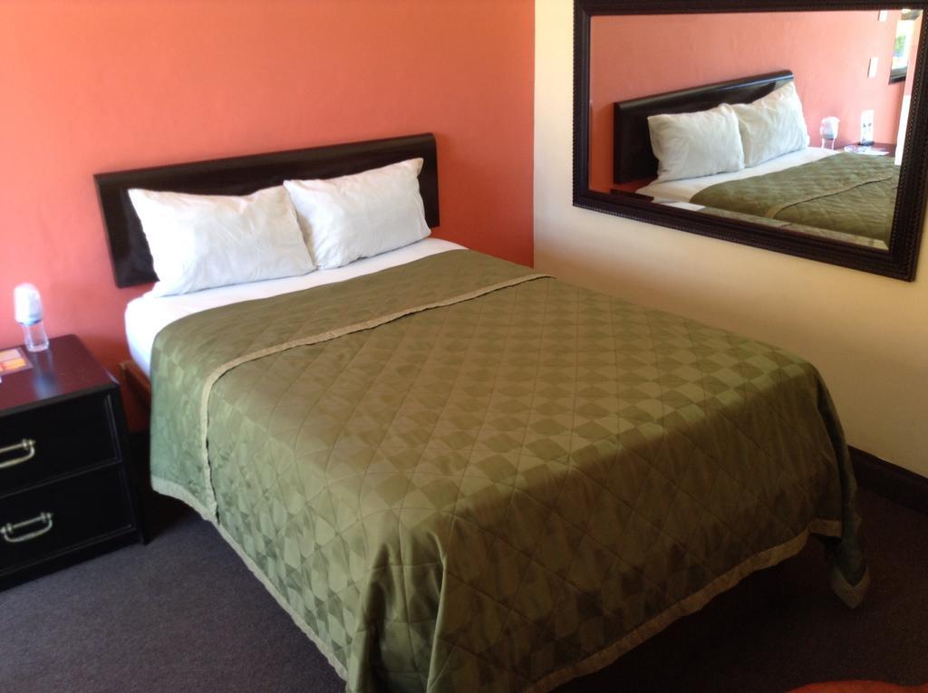 Motel Agora Ensenada Kamer foto
