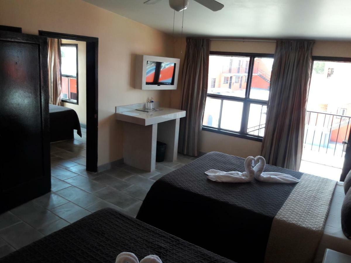 Motel Agora Ensenada Buitenkant foto